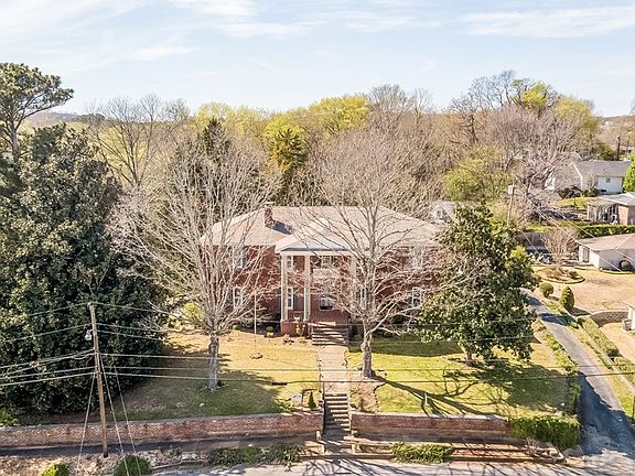 5th image of 203 Gaines St