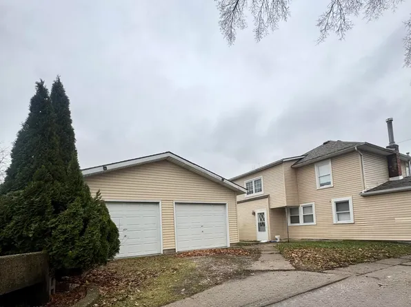 417 Roosevelt St, La Porte, IN 46350