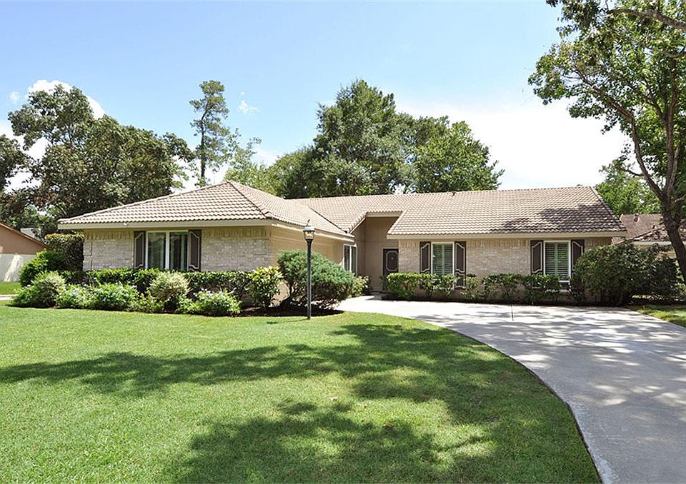 1st image of 3626 Riverwood Park Dr