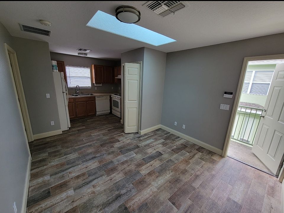 1st image of 14644 Clarkson Dr