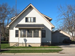 306 E Court St, Elkhorn, WI 53121