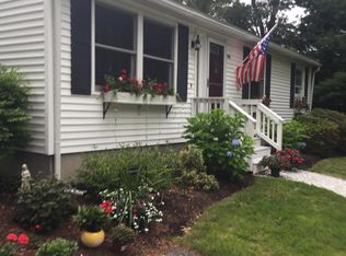 293 Acapesket Rd, East Falmouth, MA 02536