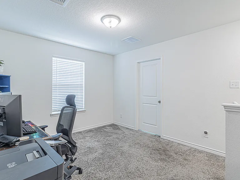 1518 Overlook Cv — Photo 24