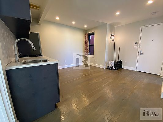 4th image of 206 Clarkson Ave APT 3F