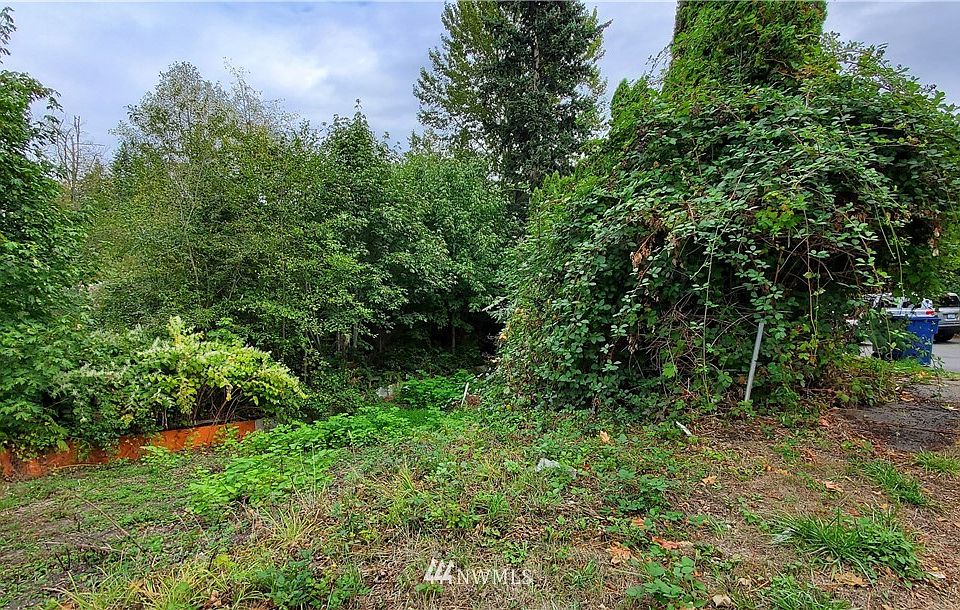 2nd image of 5732 E Halls Lake Way