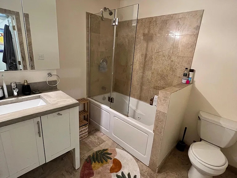 1049 N Paulina St #1C — Photo 16