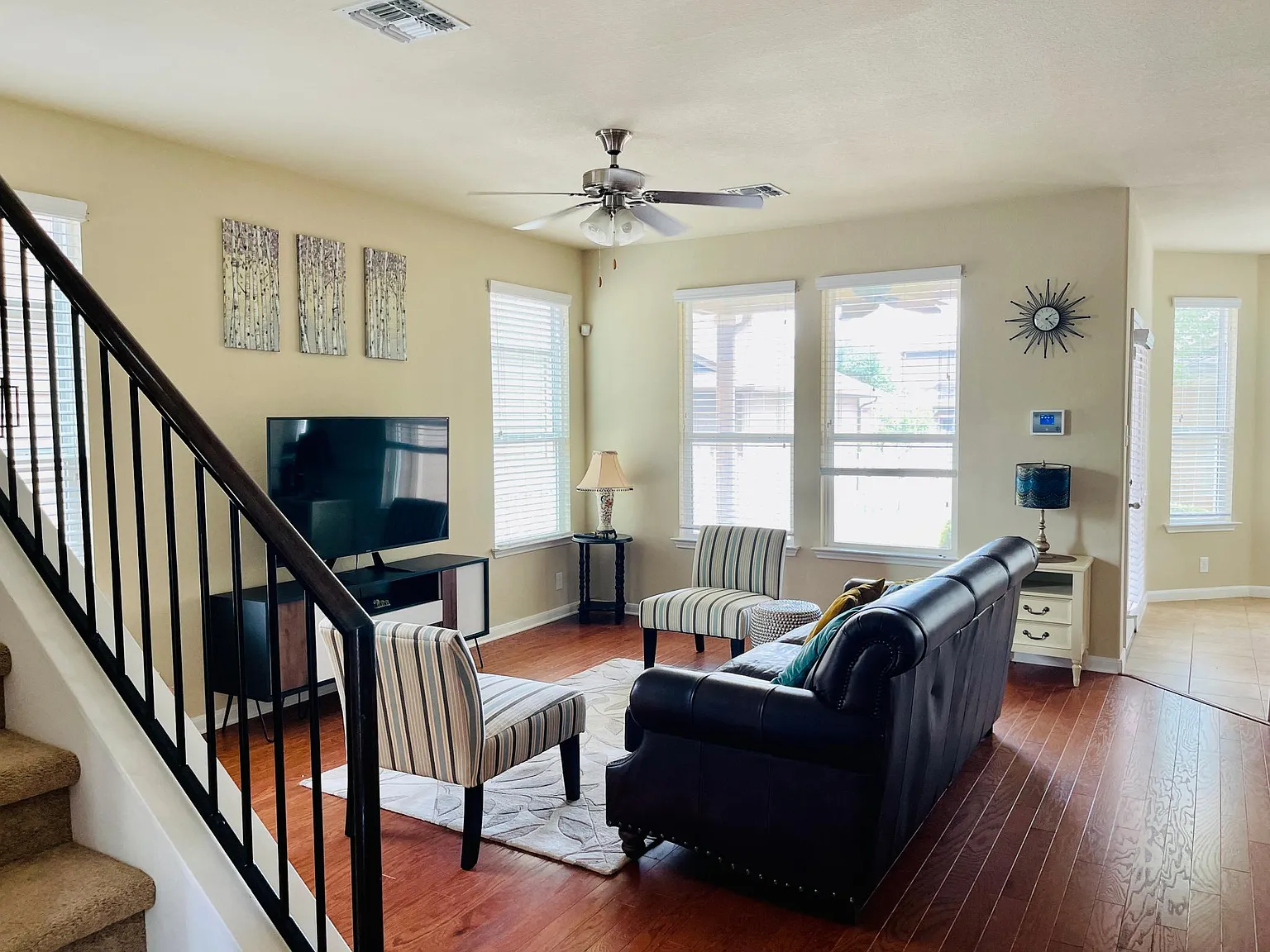 3 bed, 1800 sqft, $3,600 — Photo 4