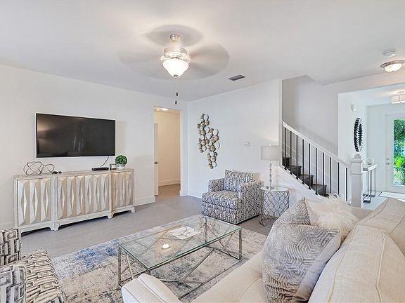 4th image of 4430 sw 32nd avenue E 32nd Avenue 32nd Avenue #14