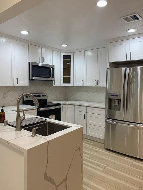 1st image of 752 Westlite Cir