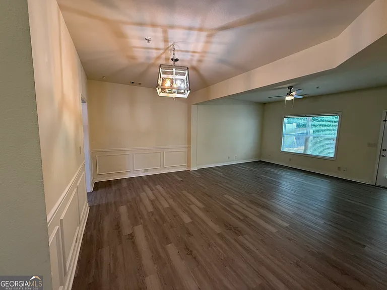 207 Granite Way — Photo 3