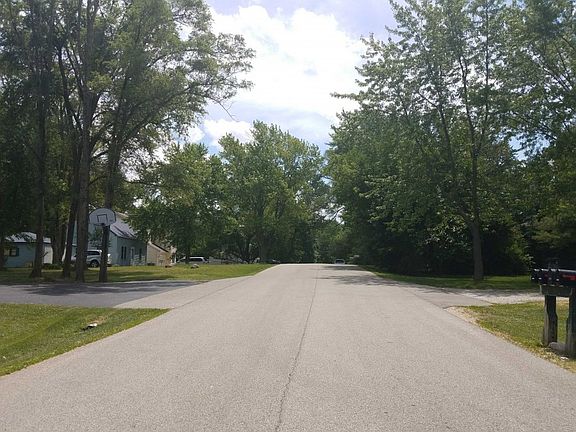 5th image of 36959 N Wildwood Dr