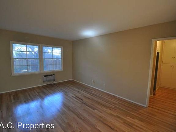 3rd image of 1212 N Hollywood Way #11221603