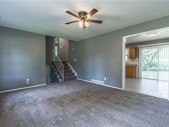 5th image of 11910 Belmont Ave
