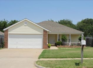 3045 Pinecrest St, Norman, OK 73071