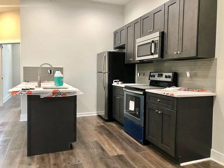 1229 N Franklin St #3R — Photo 3