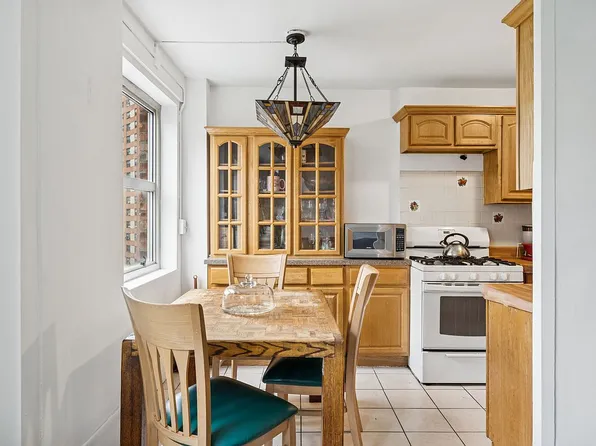 70 La Salle St APT 8B, New York, NY 10027