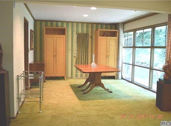 3rd image of 20 Dogwood Ave