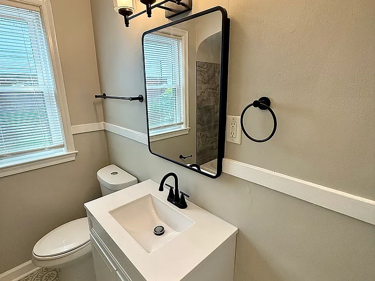 3589 Kenwood Ave — Photo 14