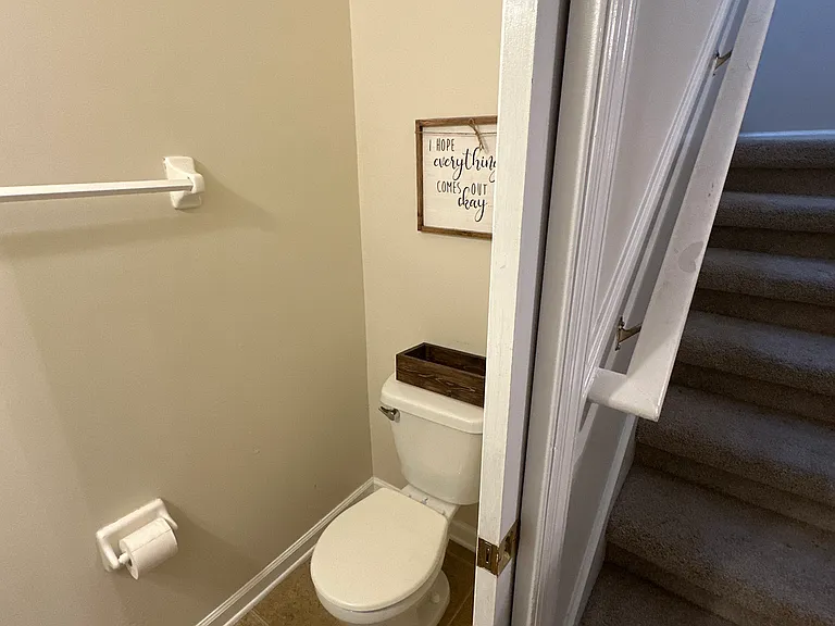 539 Hopewell Dr — Photo 11