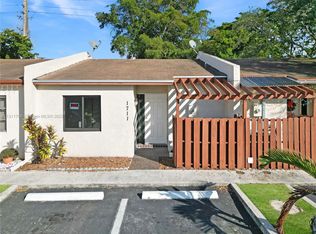 1711 NW 92nd Ave, Hollywood, FL 33024
