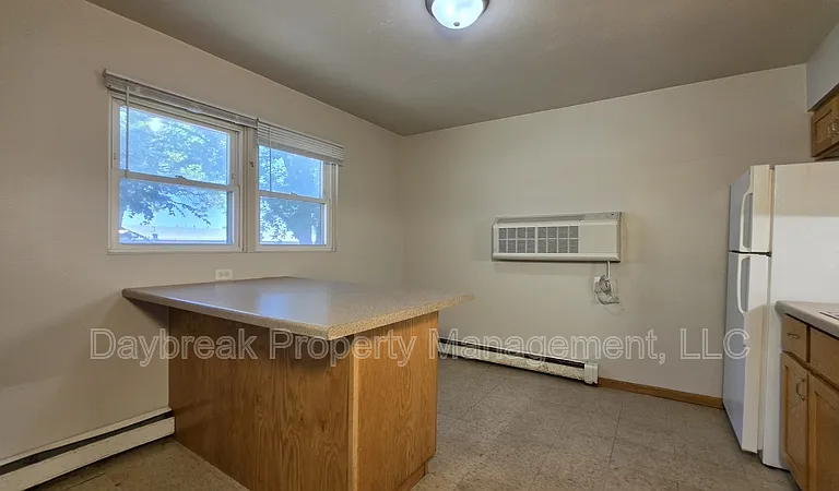 2814 8th St N #3 — Photo 5