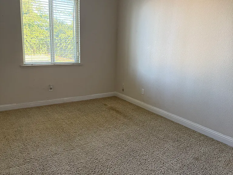 5898 N Shiraz Ave — Photo 21