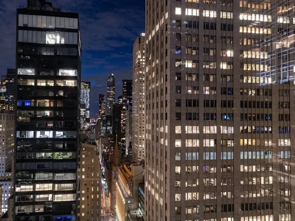 60 East 55th Street image 6 of 28