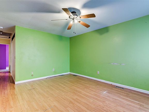 2nd image of 1547 Boardwalk Ave