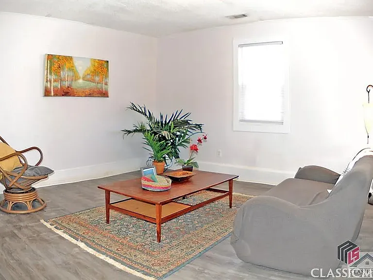 364 Branch St — Photo 10