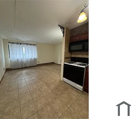 5611 Clover Pl #1R — Photo 4