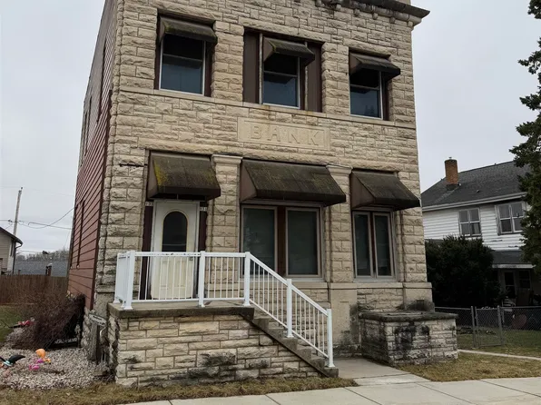 131 E Main St, Eden, WI 53019