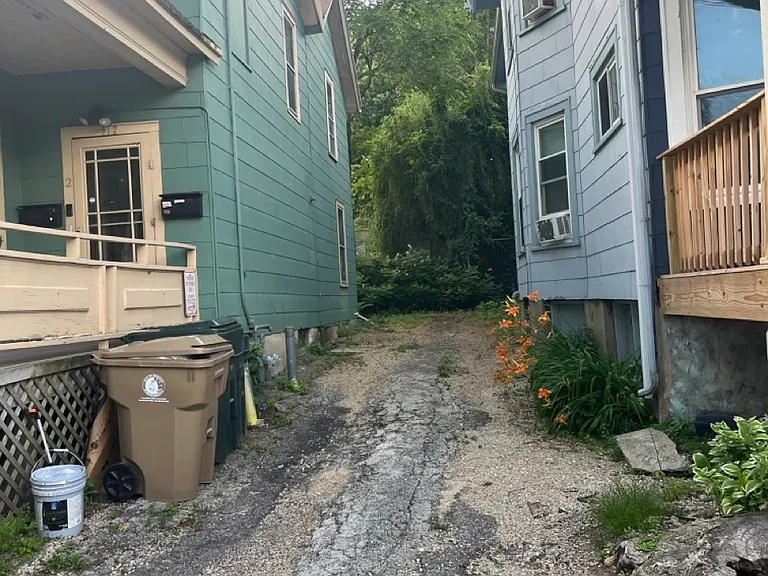 512 E Johnson St #1 — Photo 4