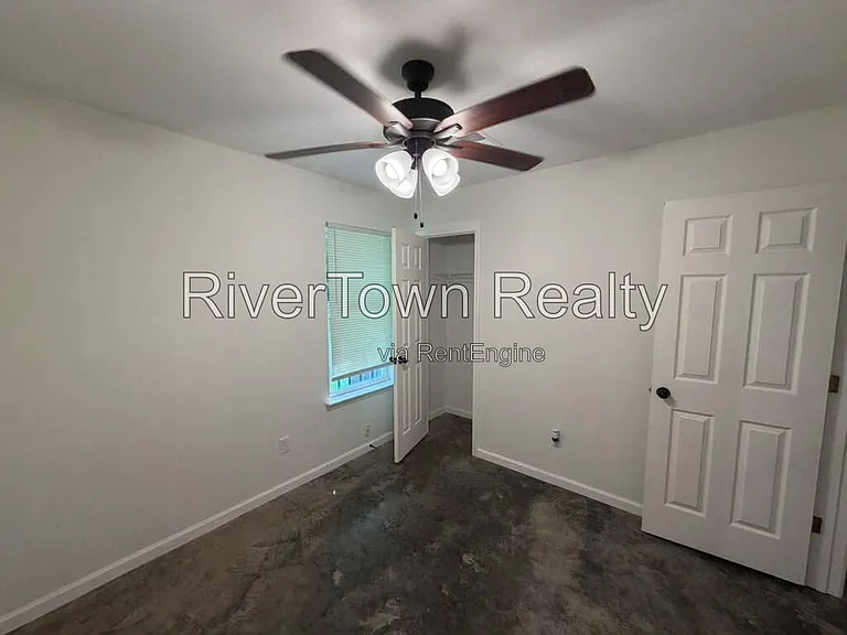 3854 Ajanders Dr — Photo 6