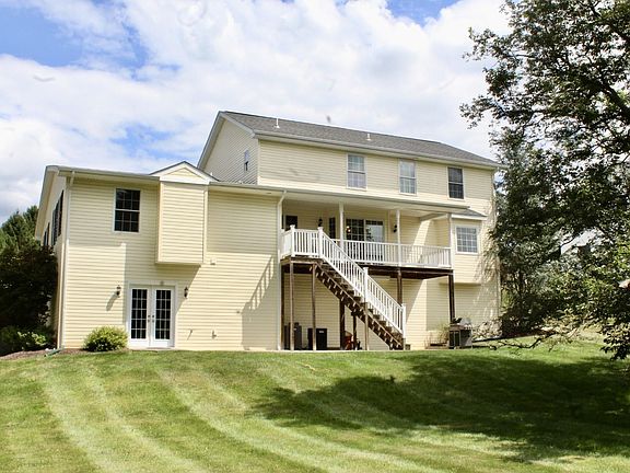 2nd image of 3120 Lakewood Dr
