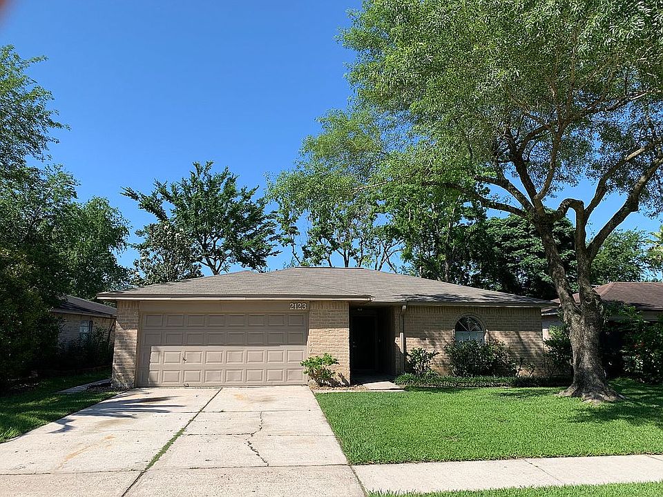 1st image of 2123 Green Knoll Dr