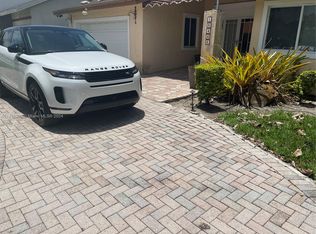 13445 SW 89th Ter, Miami, FL 33186