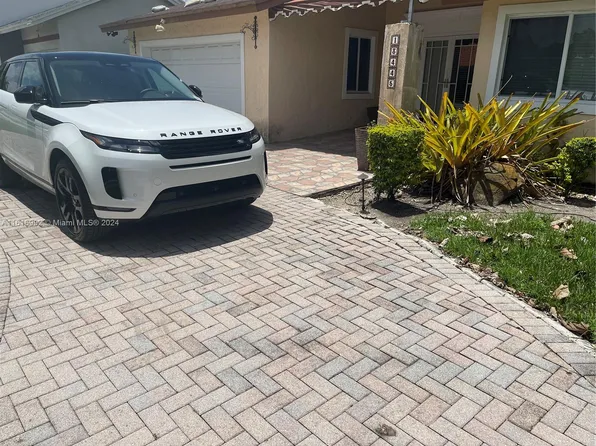 13445 SW 89th Ter, Miami, FL 33186