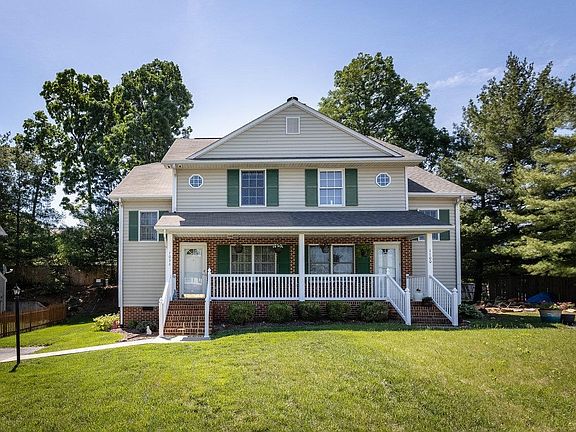 2nd image of 1098 Robin Hood Ct
