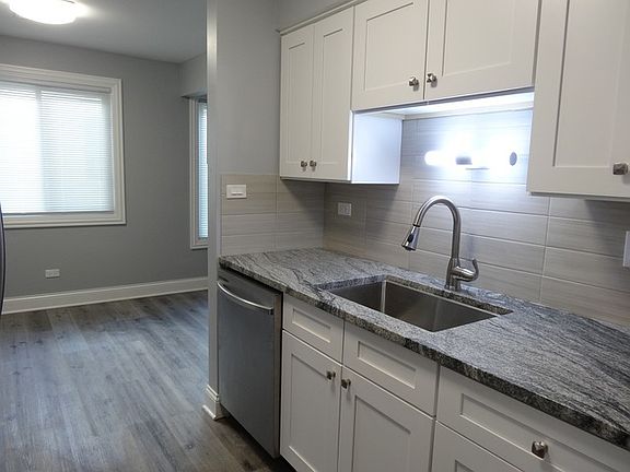 5th image of 10441 Austin Ave APT C
