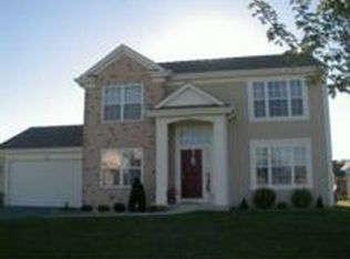 273 Cloverleaf Ct, Dekalb, IL 60115