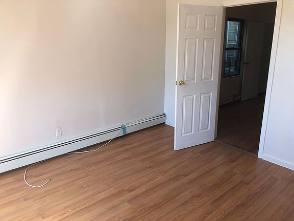 5th image of 56 Groshon Ave
