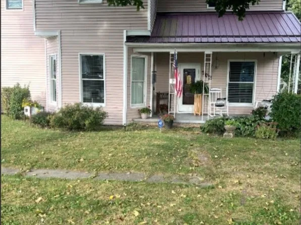 302 Chambers St, Veedersburg, IN 47987