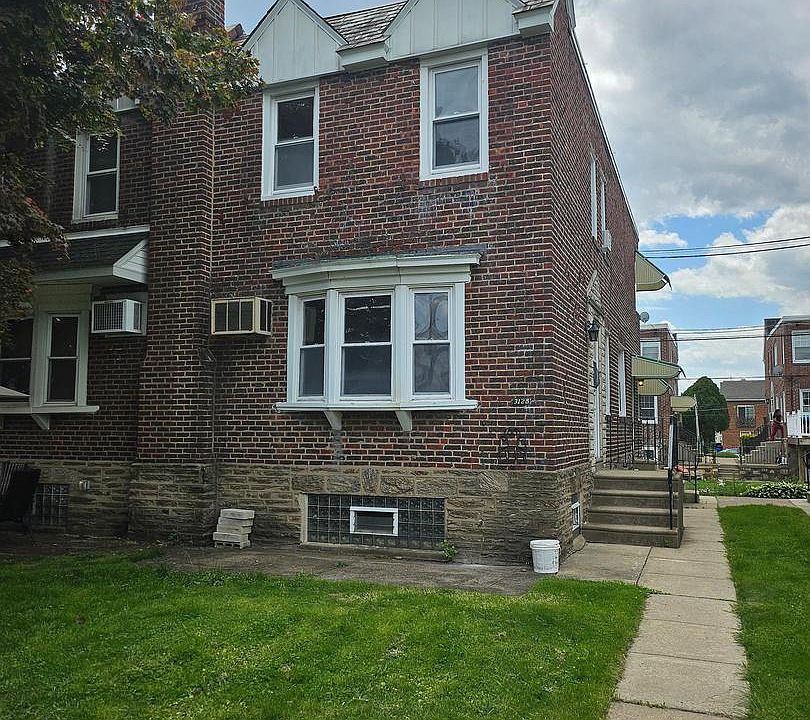 1st image of 3128 Guilford St