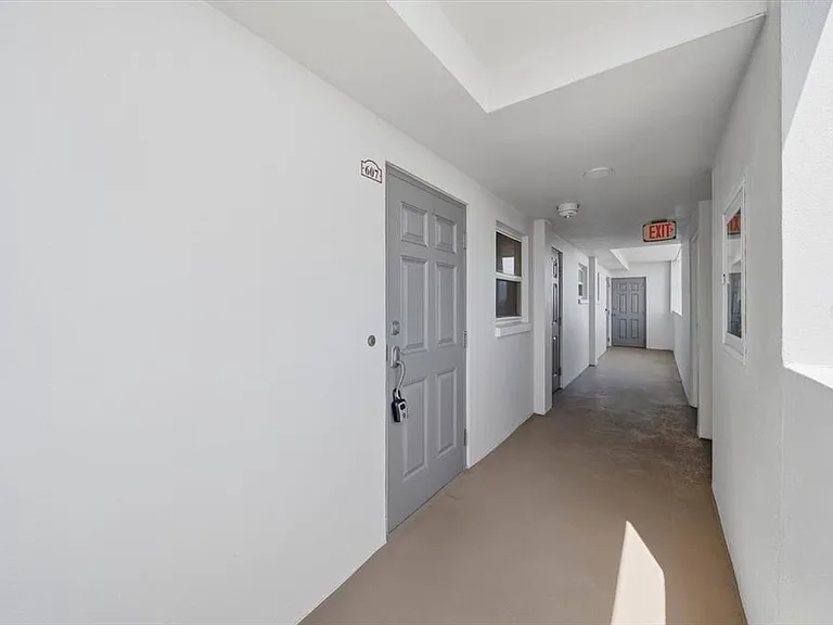 5108 Brittany Dr S #607 — Photo 4