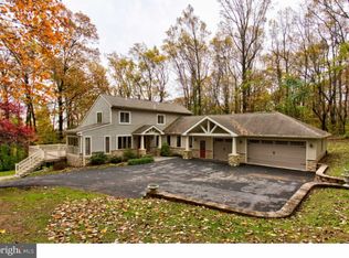 10 Hess Cir, Ephrata, PA 17522