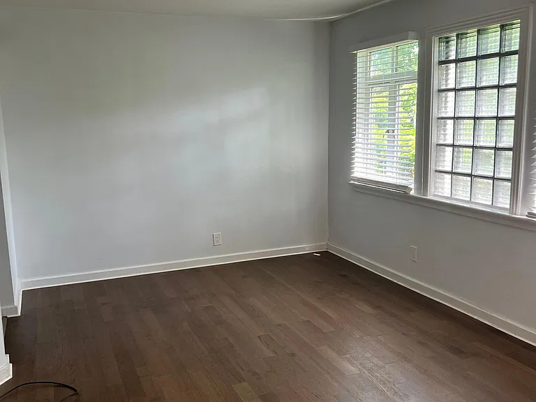 2039 Douglass Blvd #1 — Photo 7