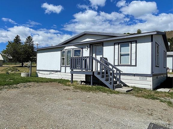 2nd image of 1583 2nd Avenue N