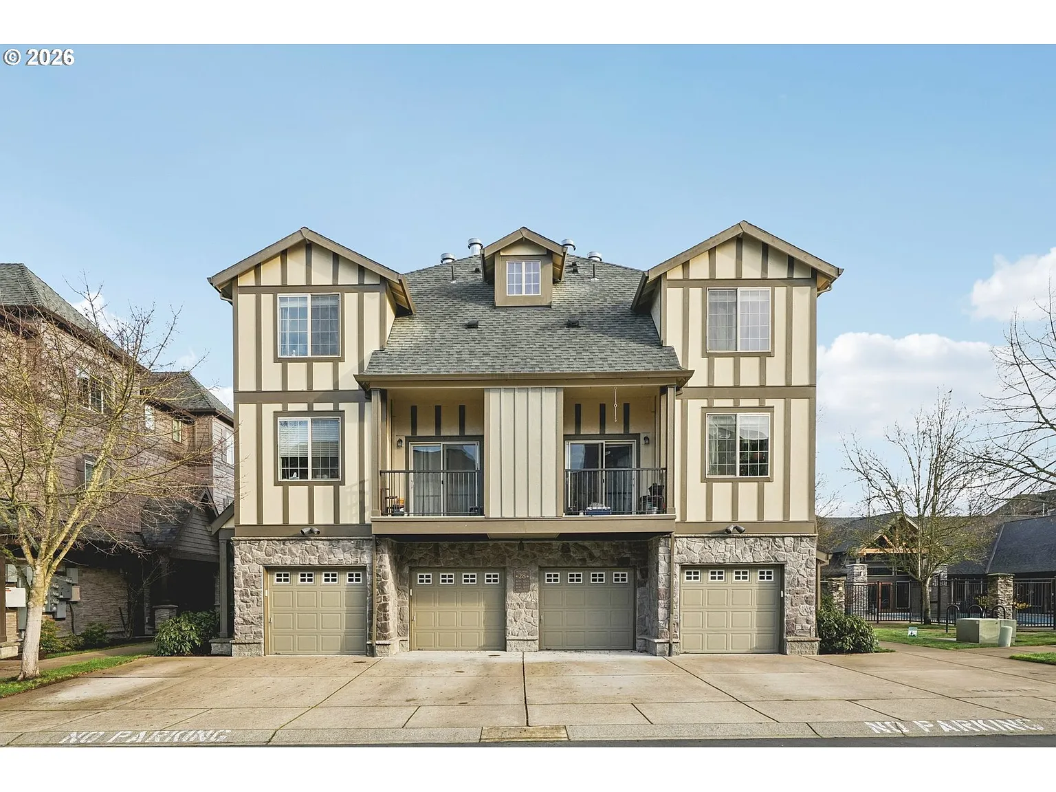 8059 NE Miriam Way photo 1