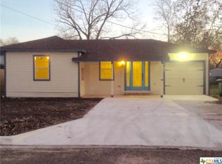 1207 Virginia Ave, Victoria, TX 77901