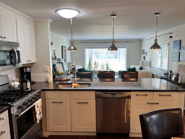 34 Topaz Cres, Logan Lake, BC V0K 1W0